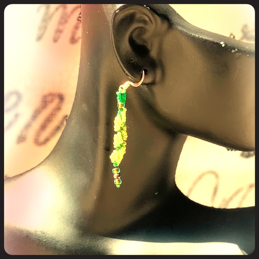NWT Artisan Made Spiral Seed Bead Dangles
